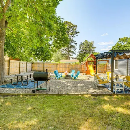 Bayville Getaway With Fire Pit - 2 Mi To Beach!